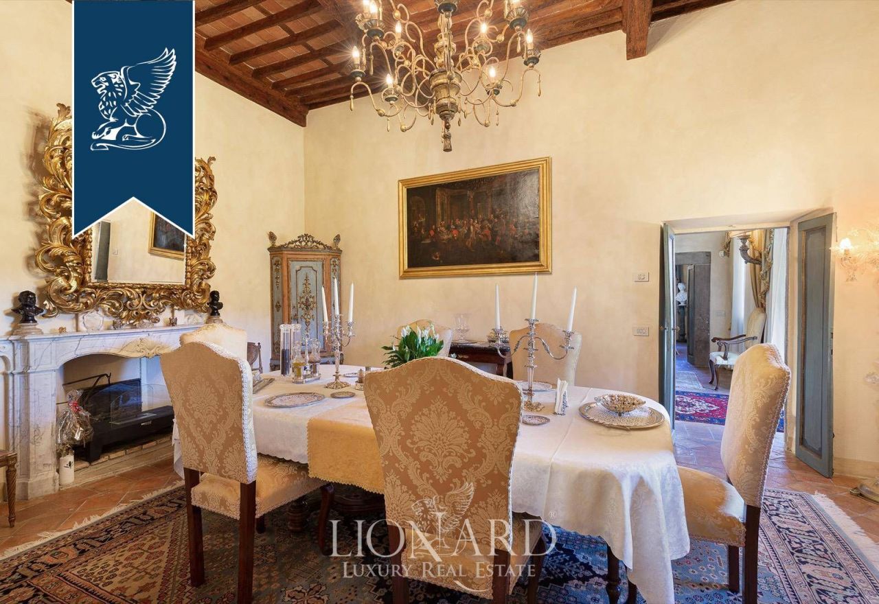 Вилла в Капаннори, Италия, 1 300 м² - фото 13