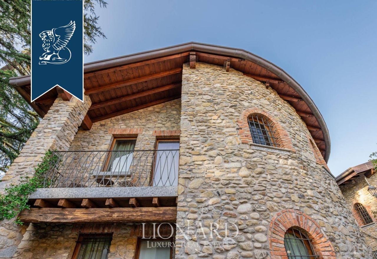 Отель, гостиница в Лекко, Италия, 3 500 м² - фото 13