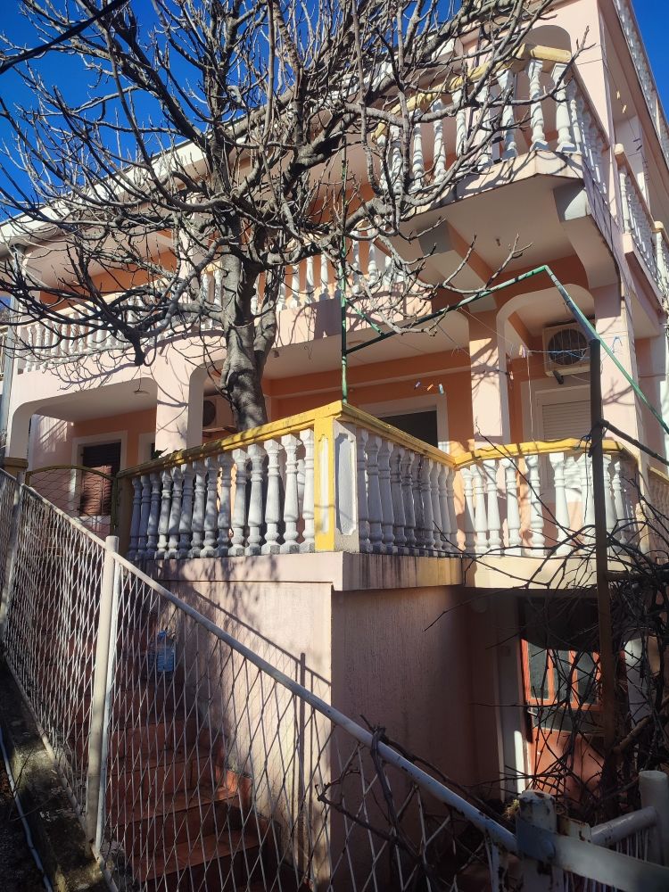 Дом в Сутоморе, Черногория, 230 м² - фото 2