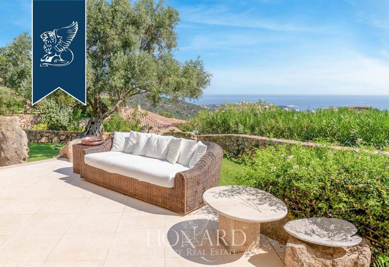 Вилла в Порто Черво, Италия, 298 м² - фото 13