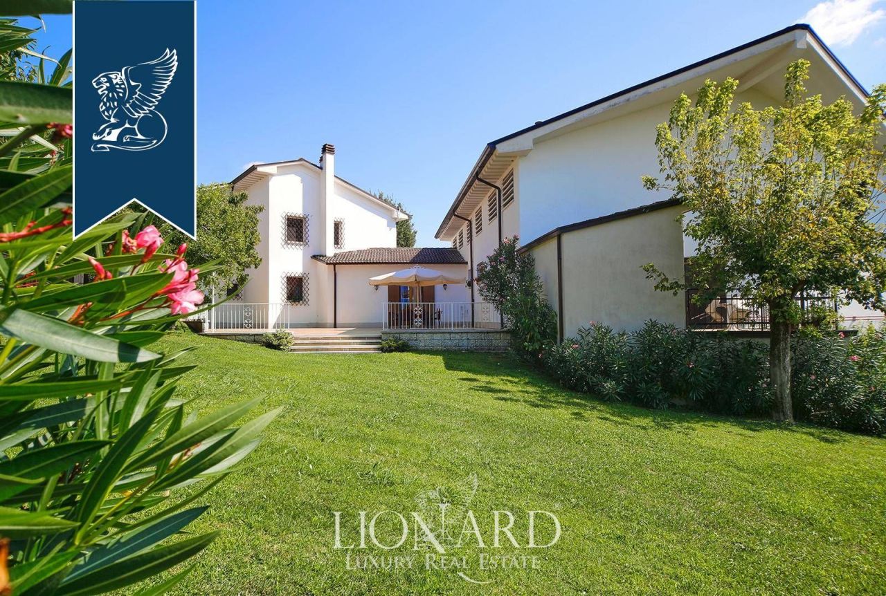 Вилла в Вероне, Италия, 1 000 м² - фото 13