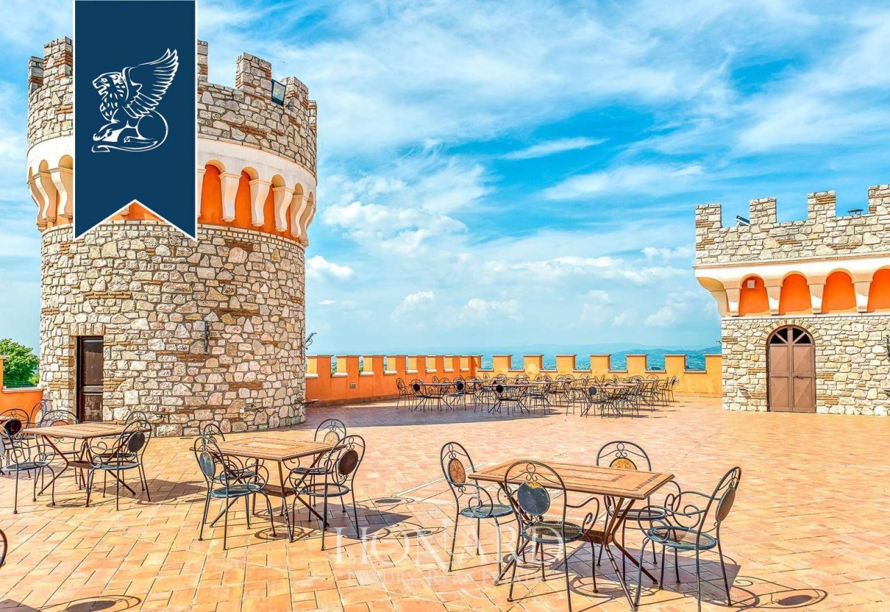 Замок в Авеллино, Италия, 6 000 м² - фото 13