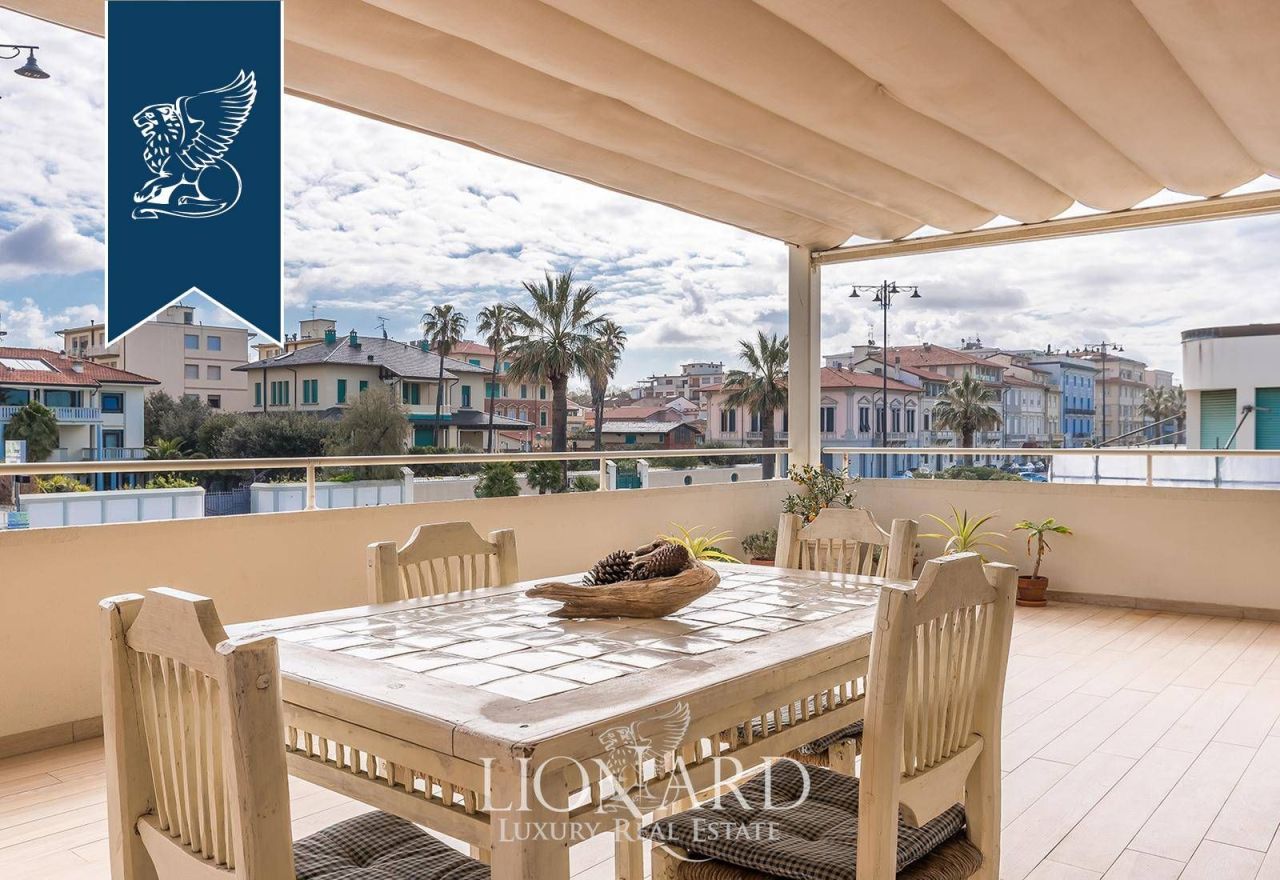 Апартаменты в Виареджо, Италия, 150 м² - фото 12