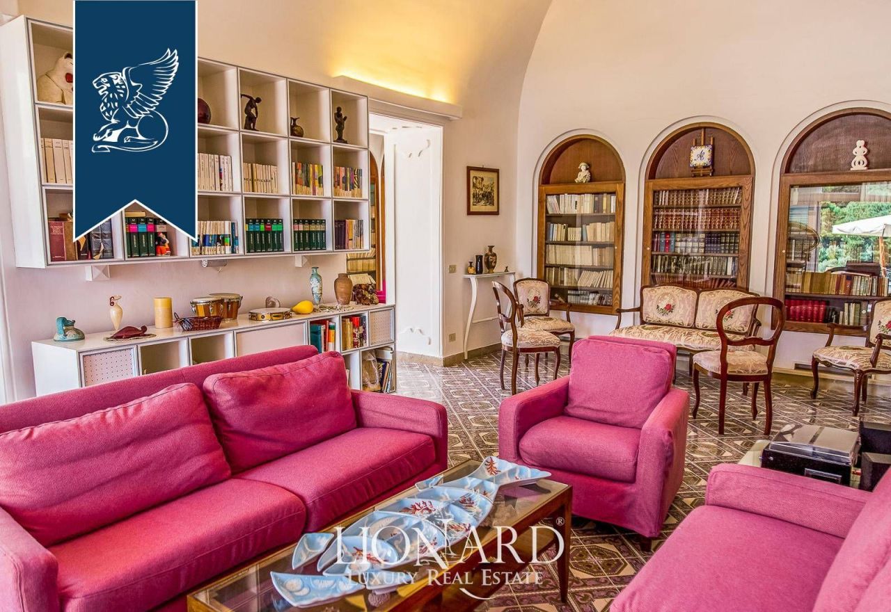 Вилла на Капри, Италия, 500 м² - фото 12