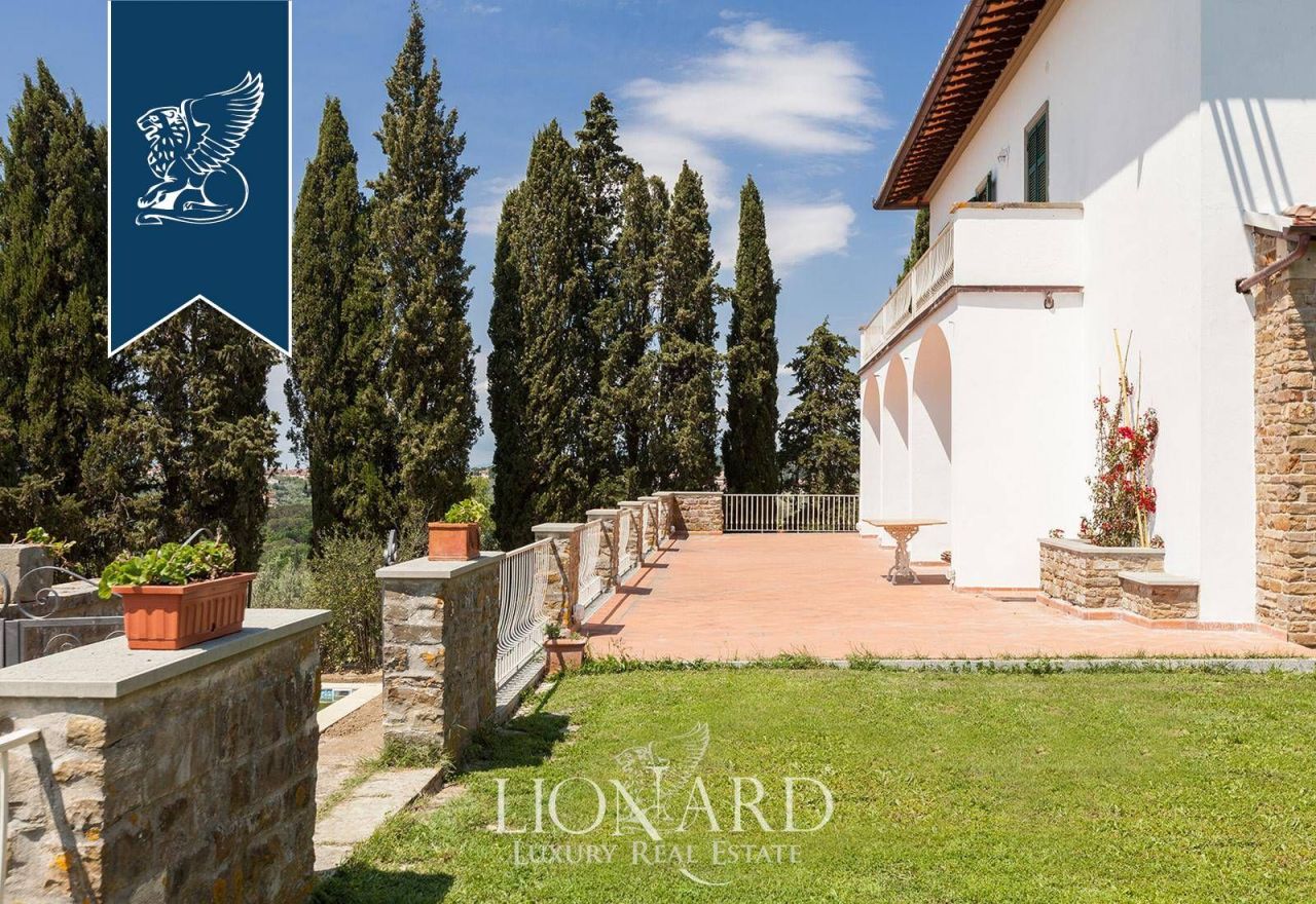 Вилла во Флоренции, Италия, 1 350 м² - фото 12