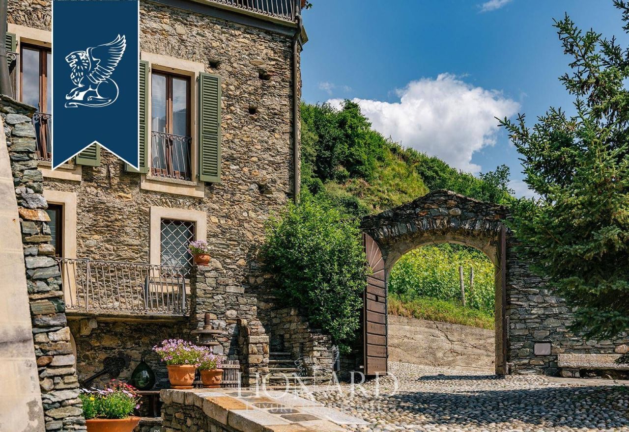 Вилла в Сондрио, Италия, 1 050 м² - фото 12