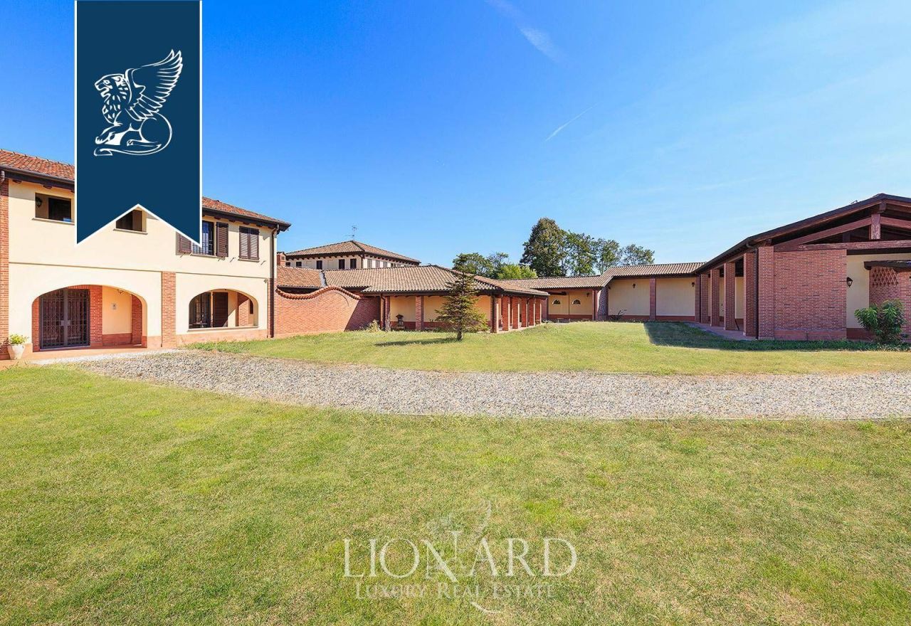 Вилла в Милане, Италия, 3 001 м² - фото 12