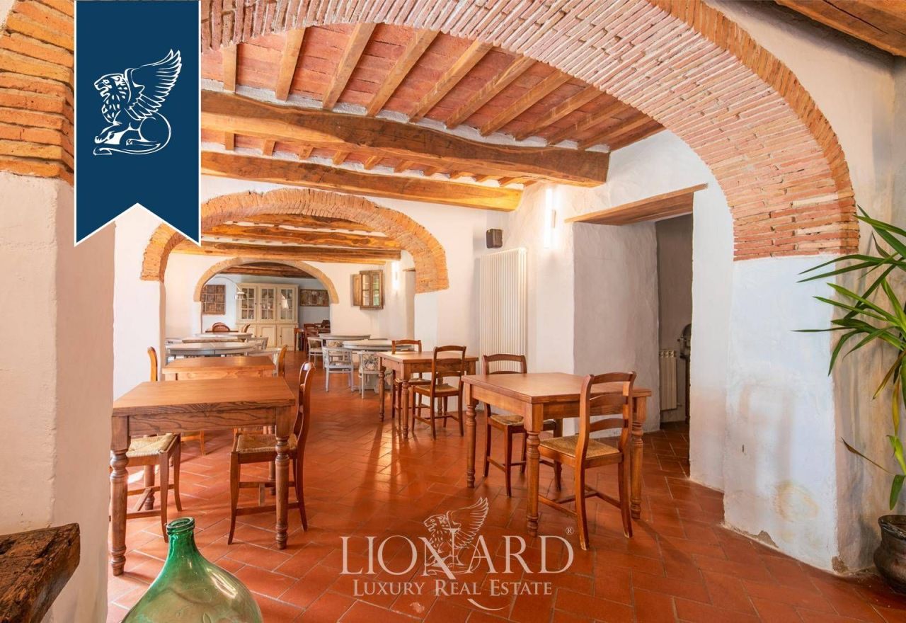 Дом в Сиене, Италия, 2 000 м² - фото 12