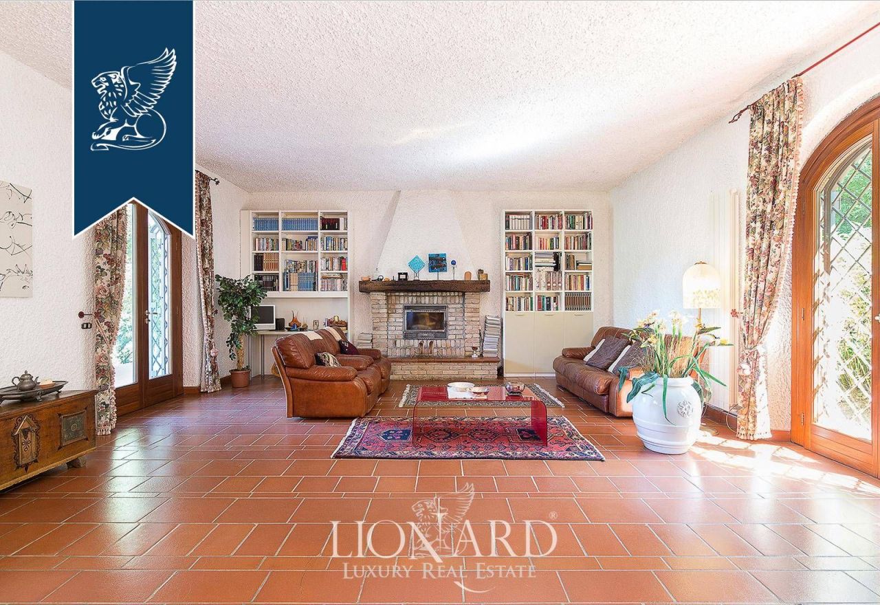 Вилла в Павии, Италия, 600 м² - фото 12