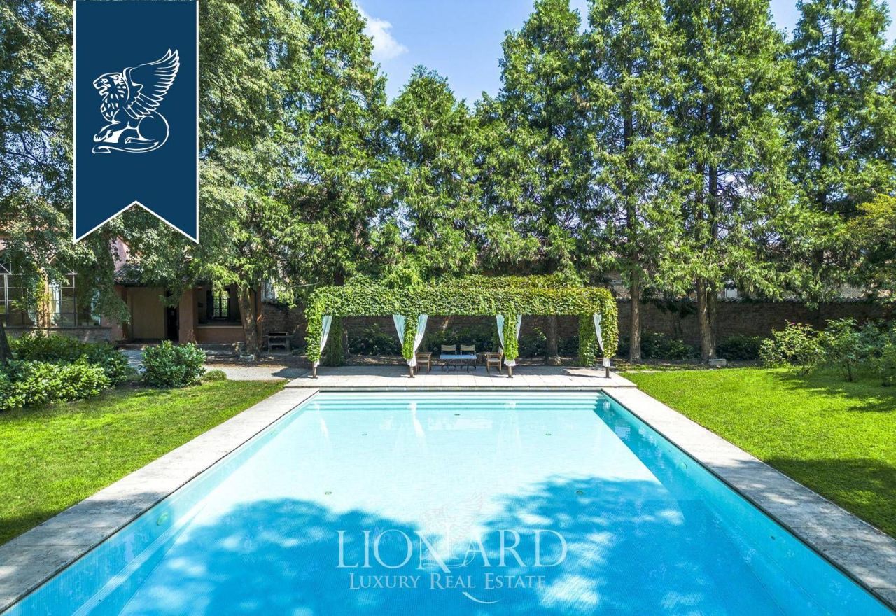 Вилла в Кремоне, Италия, 1 400 м² - фото 12