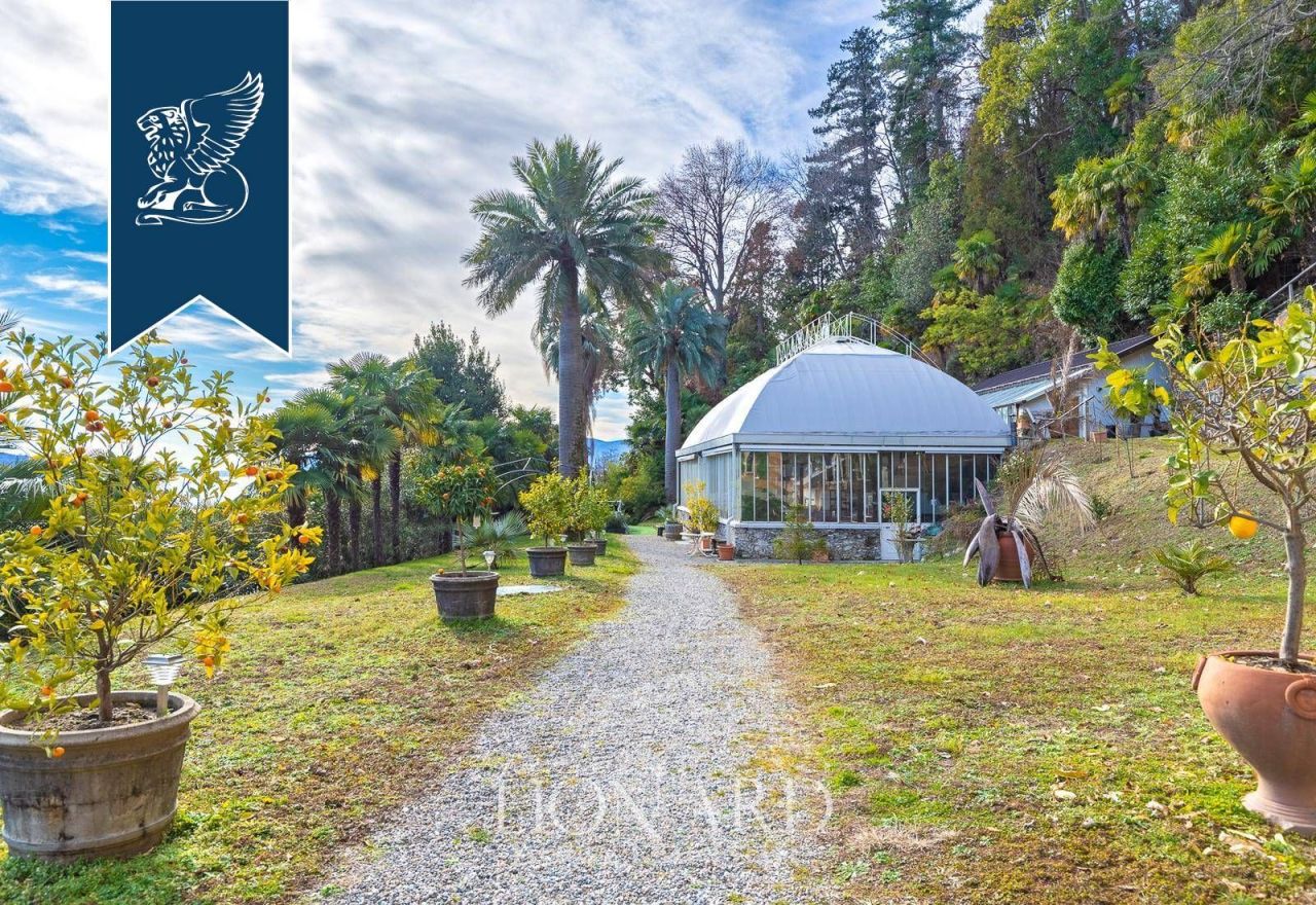 Вилла в Вербании, Италия, 1 000 м² - фото 12