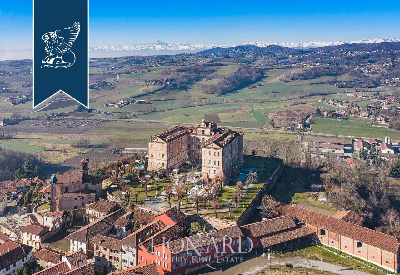 Замок в Турине, Италия, 10 550 м² - фото 12