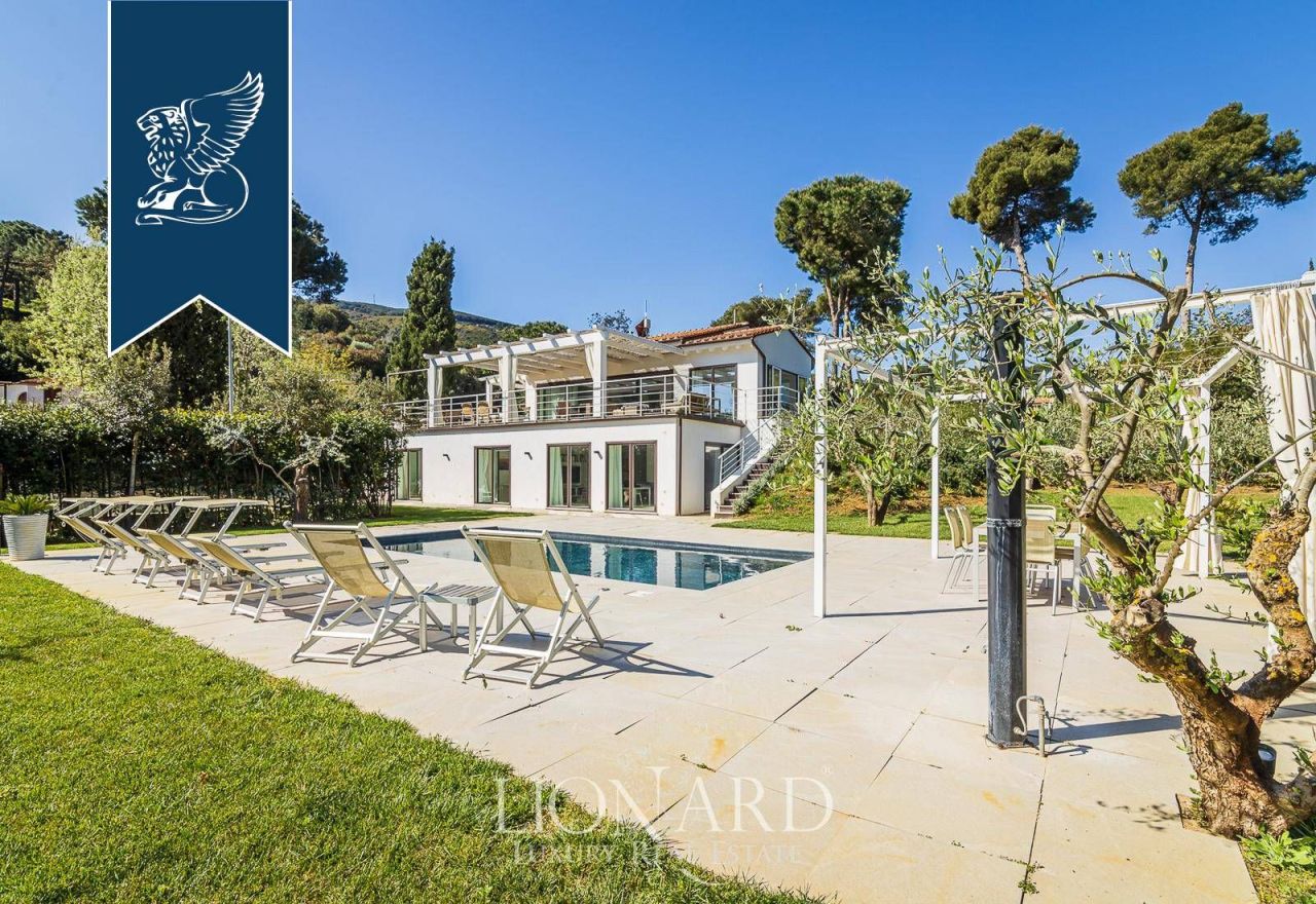 Вилла в Ливорно, Италия, 415 м² - фото 13