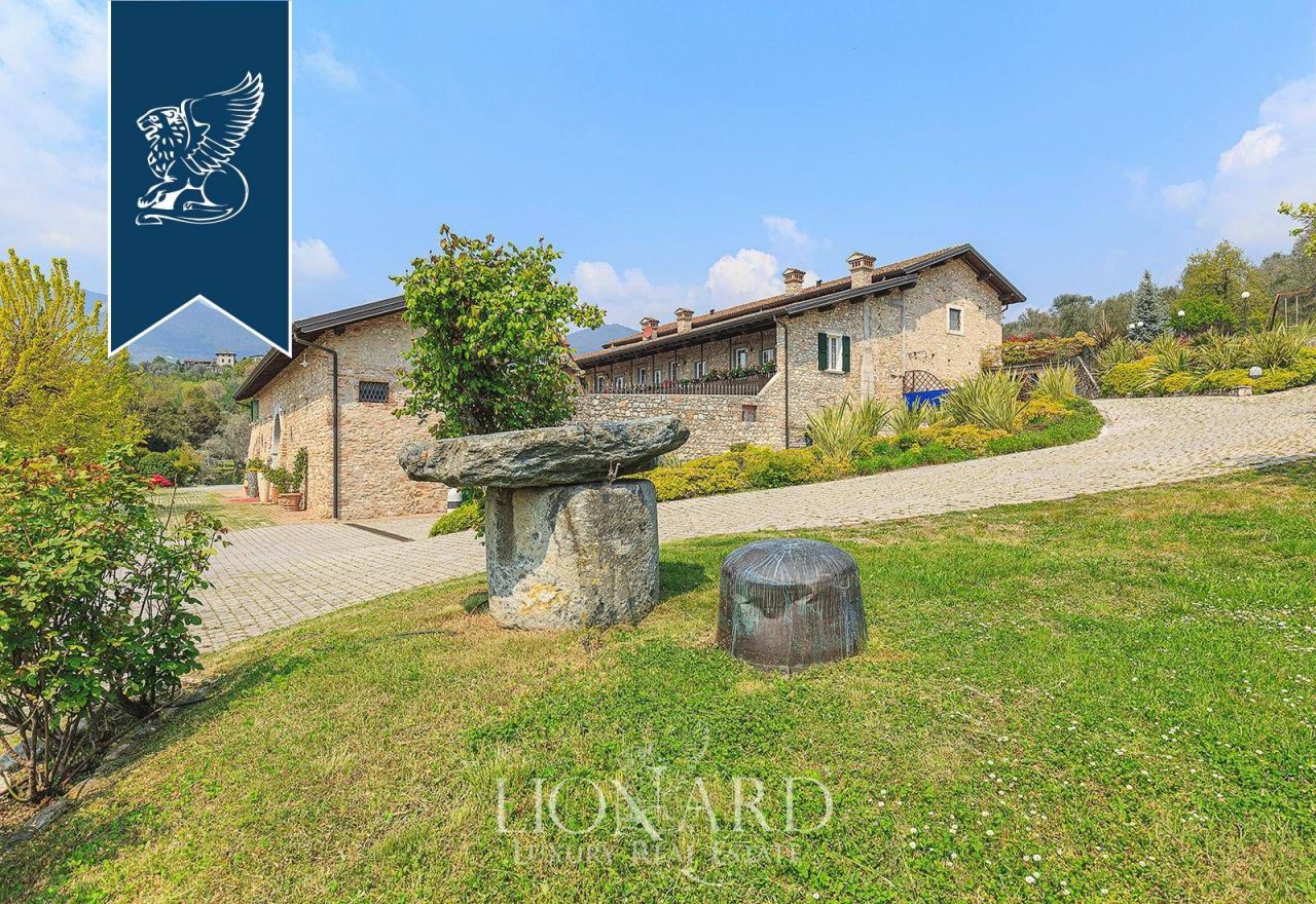 Ферма в Сало, Италия, 2 500 м² - фото 13