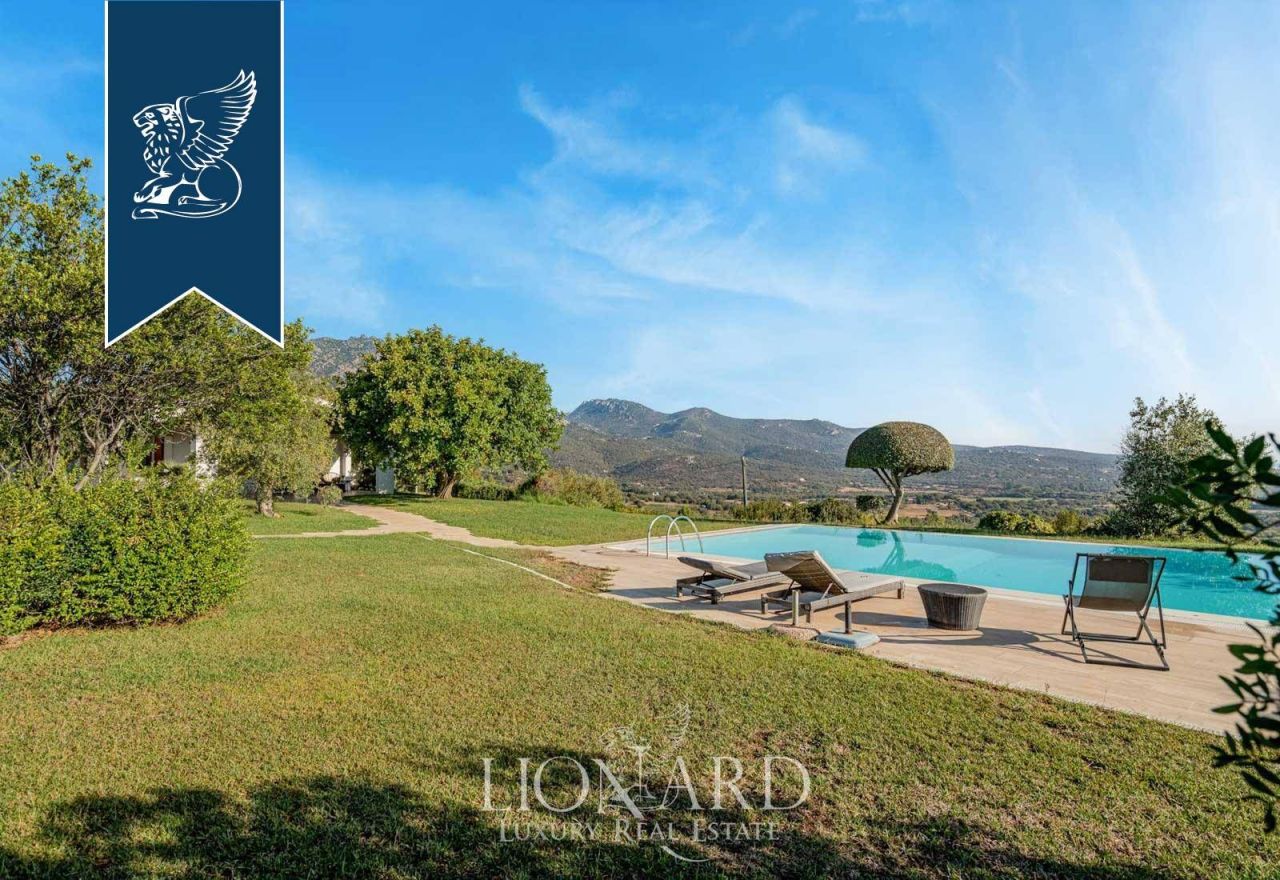 Вилла в Ольбии, Италия, 200 м² - фото 14