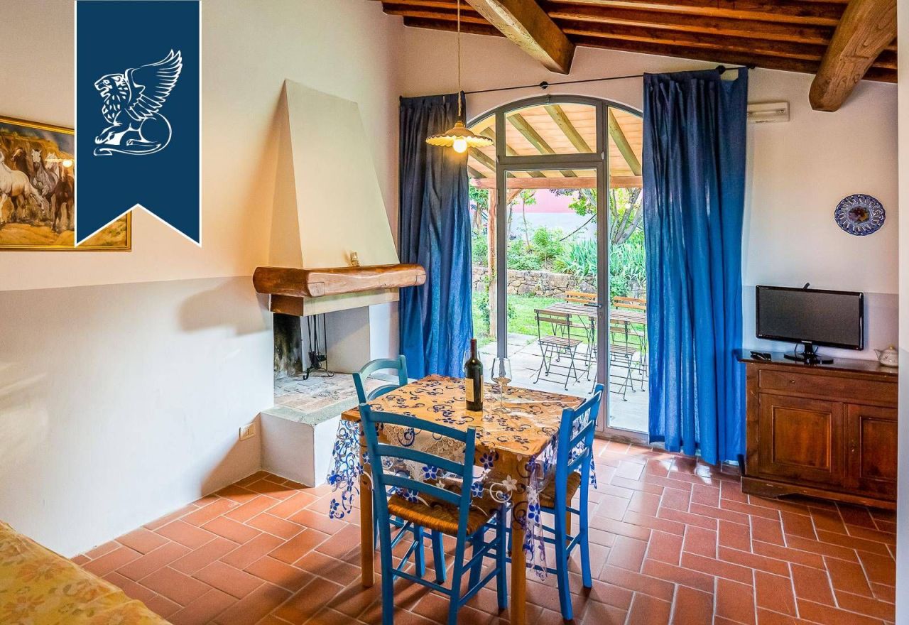 Ферма в Ареццо, Италия, 1 100 м² - фото 14