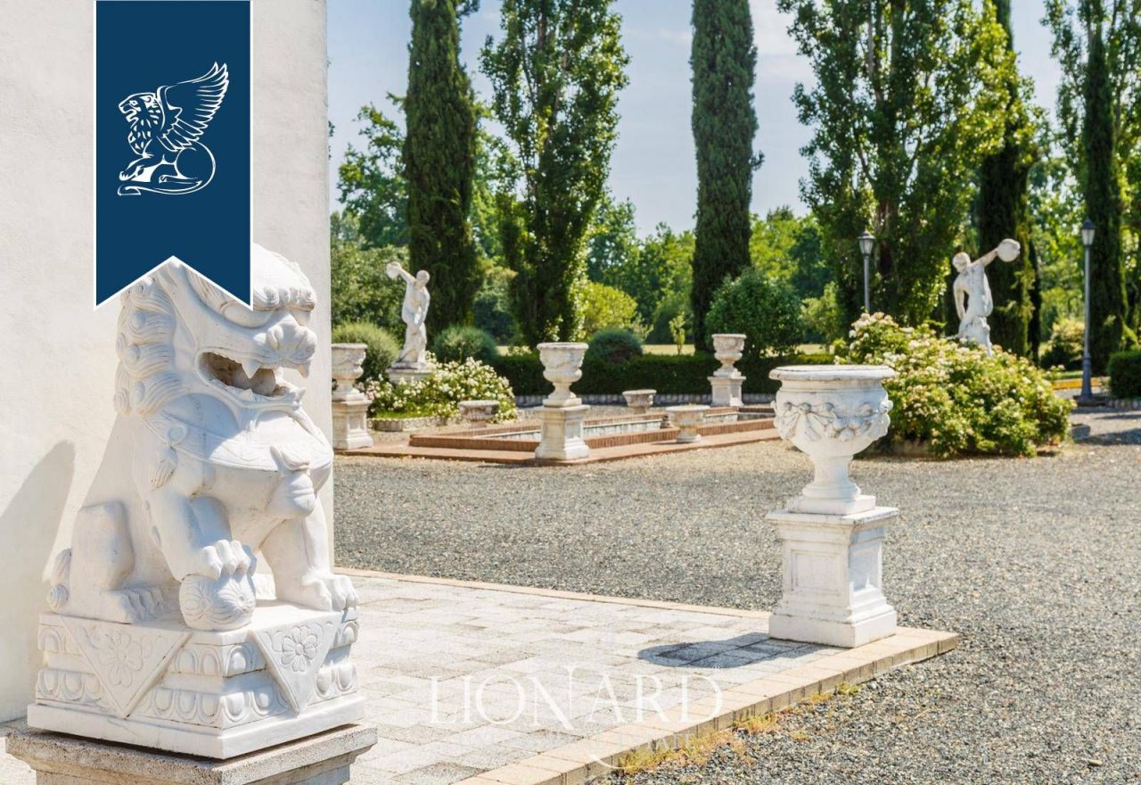 Вилла в Реджо-Эмилии, Италия, 800 м² - фото 14