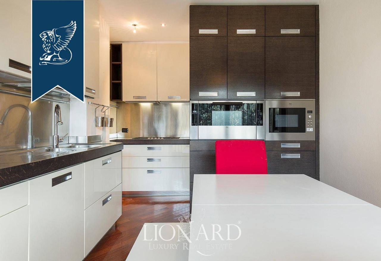 Апартаменты в Милане, Италия, 310 м² - фото 14