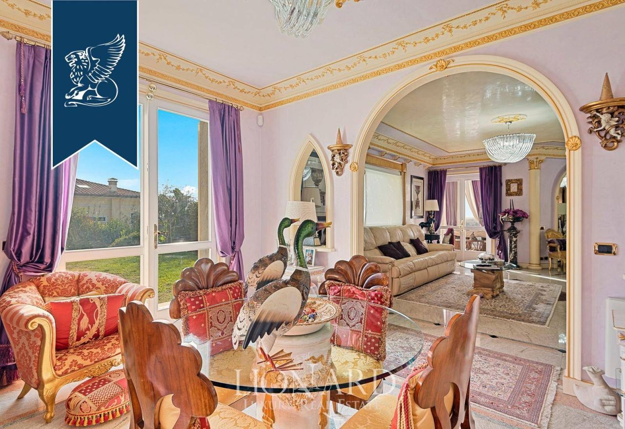 Вилла в Карраре, Италия, 1 500 м² - фото 14