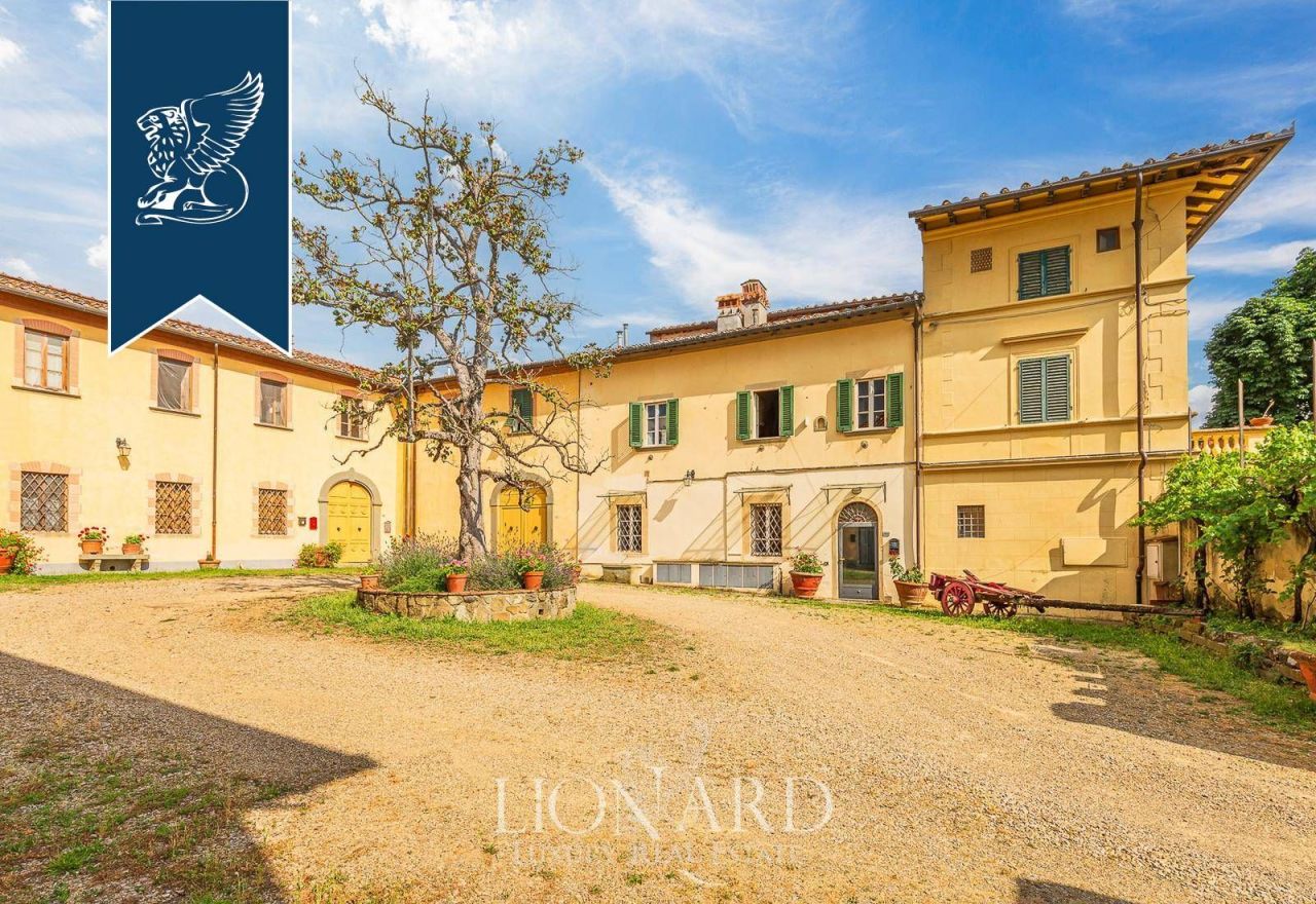 Ферма в Ареццо, Италия, 1 200 м² - фото 14