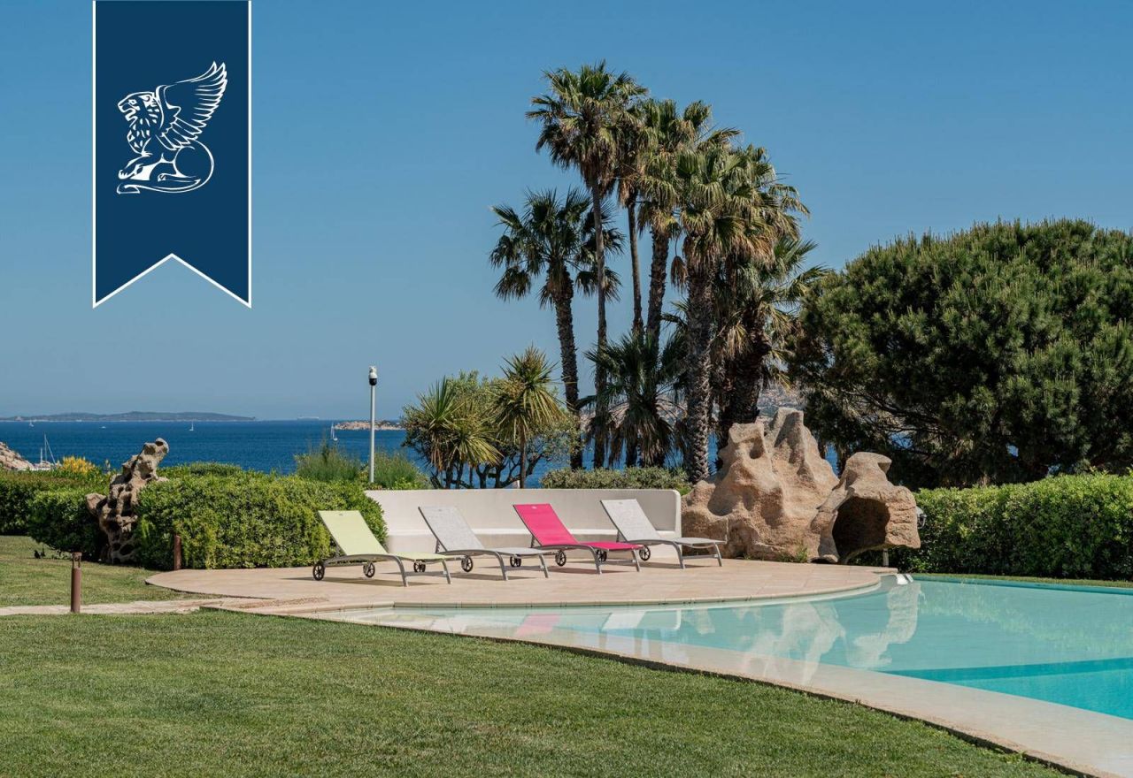 Вилла в Палау, Италия, 435 м² - фото 14