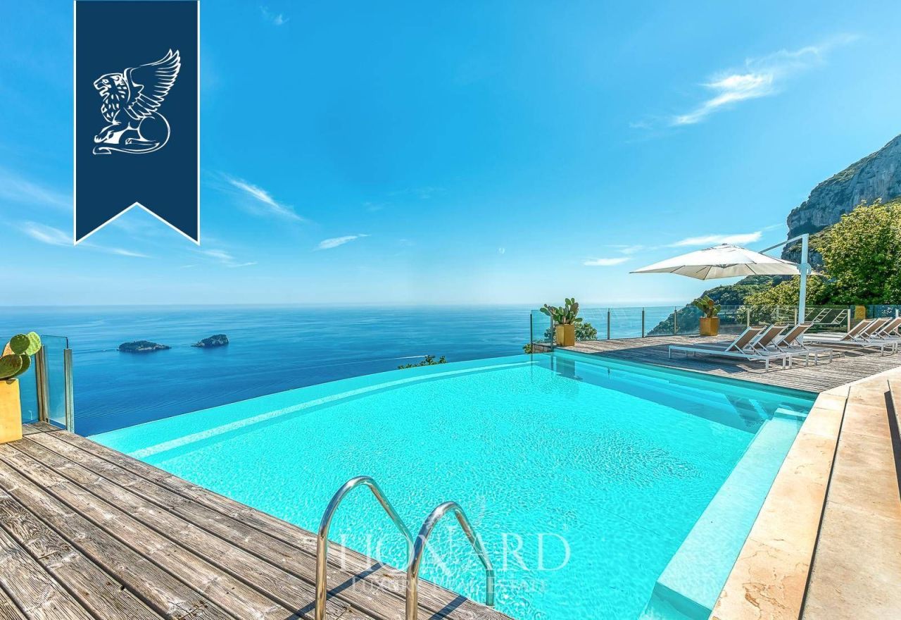 Вилла в Неаполе, Италия, 300 м² - фото 14