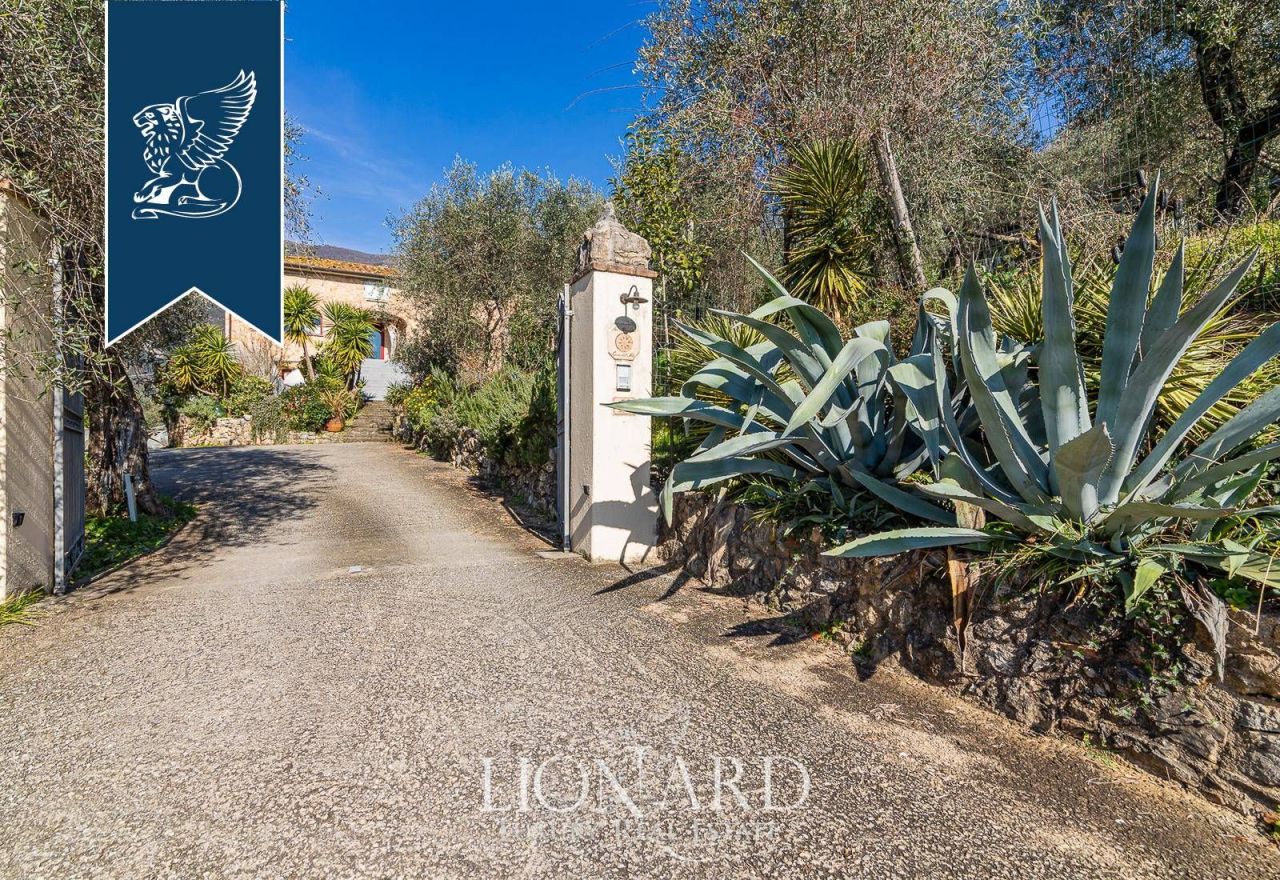 Вилла в Камайоре, Италия, 360 м² - фото 14