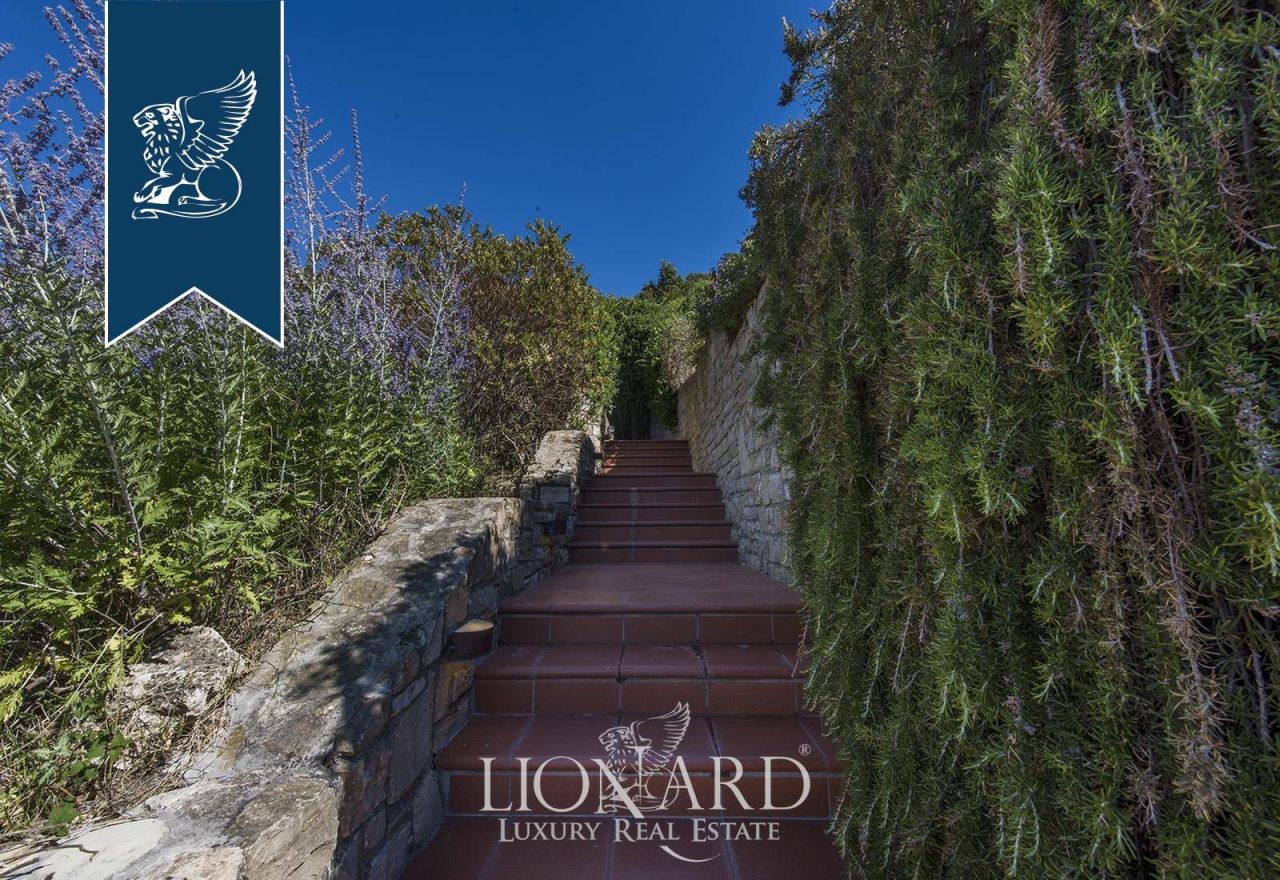 Вилла в Кастильоне-делла-Пеская, Италия, 200 м² - фото 14