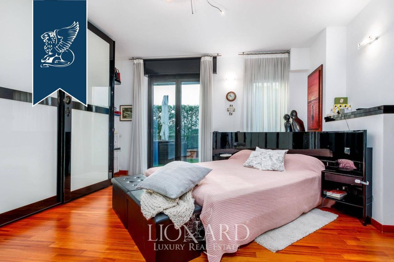 Апартаменты в Бергамо, Италия, 200 м² - фото 14