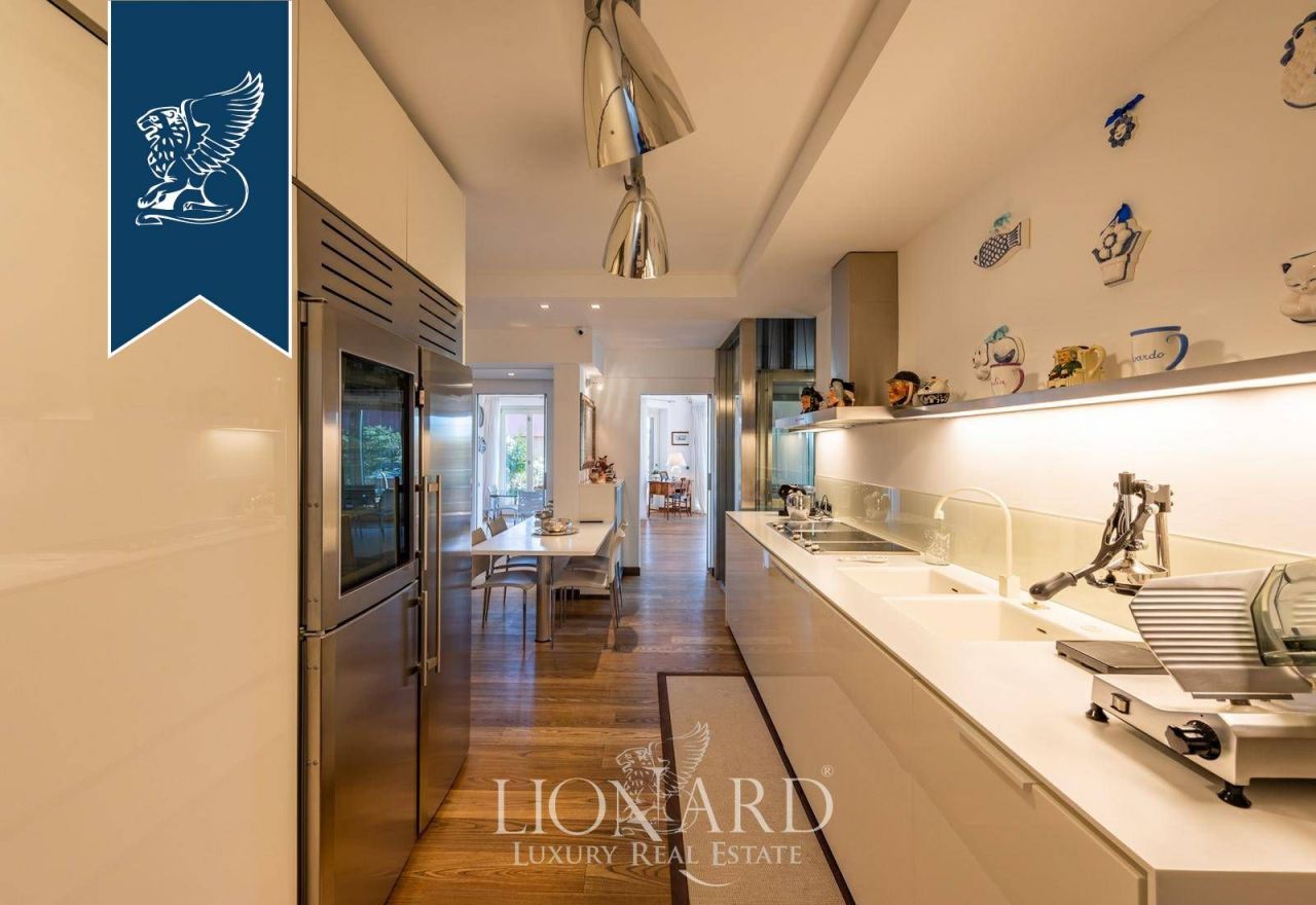 Апартаменты в Монце, Италия, 380 м² - фото 14