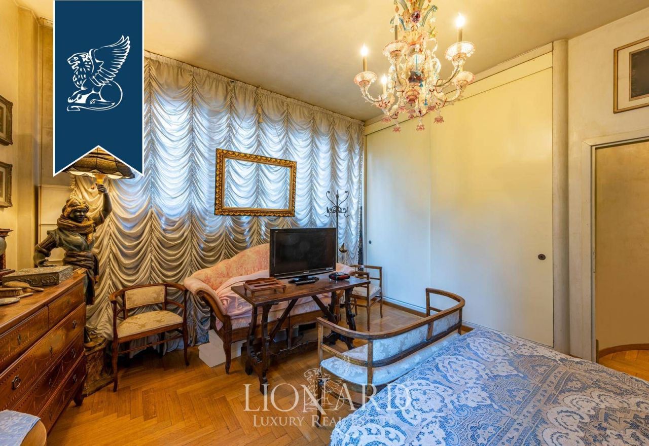 Апартаменты в Милане, Италия, 205 м² - фото 14