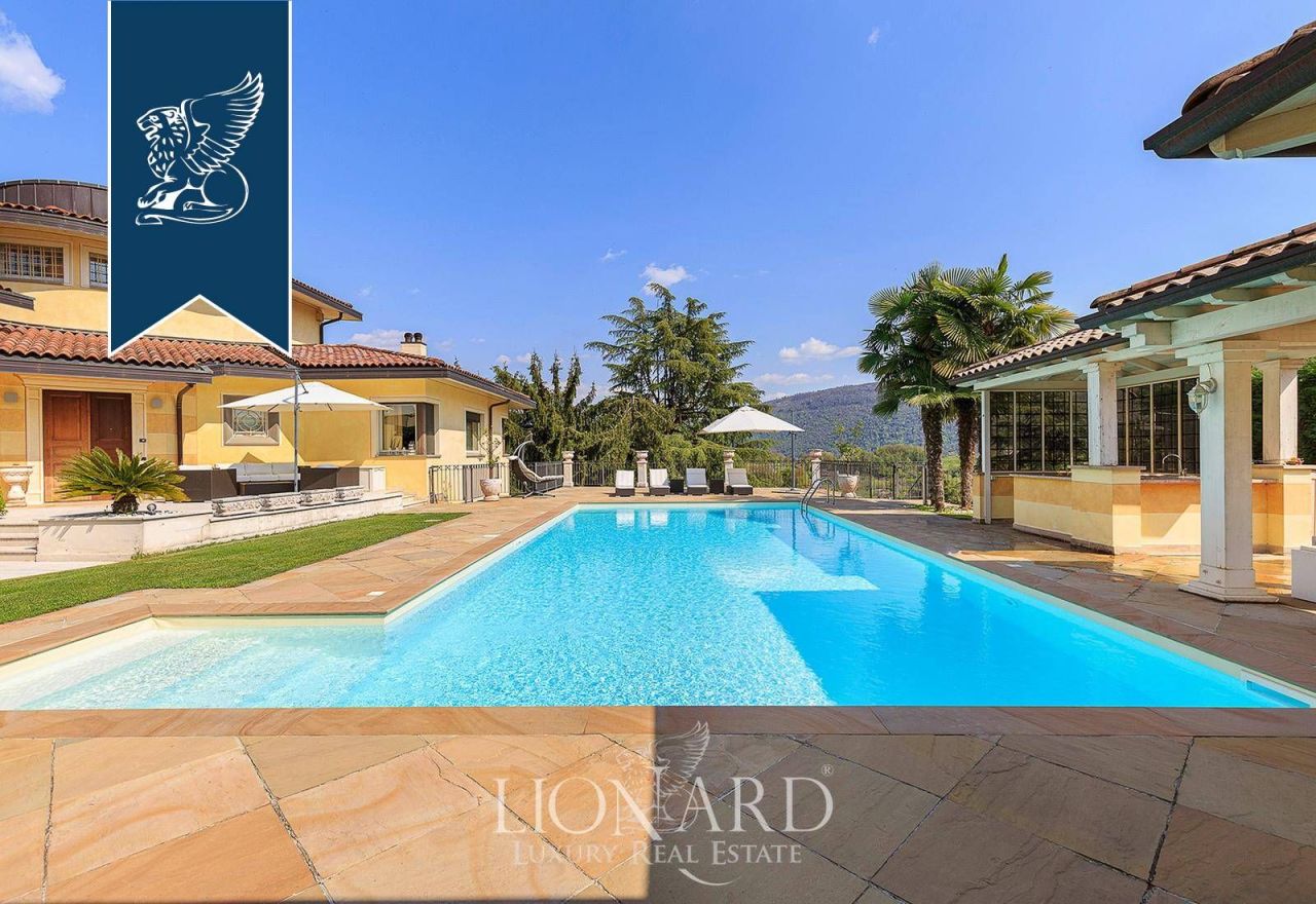 Вилла в Бергамо, Италия, 710 м² - фото 14