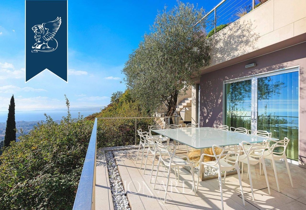 Вилла в Брешии, Италия, 460 м² - фото 14