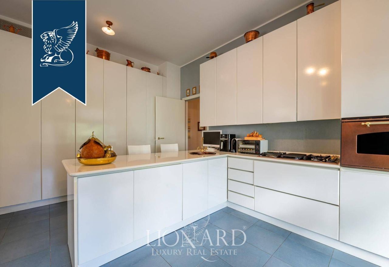 Апартаменты в Милане, Италия, 200 м² - фото 14