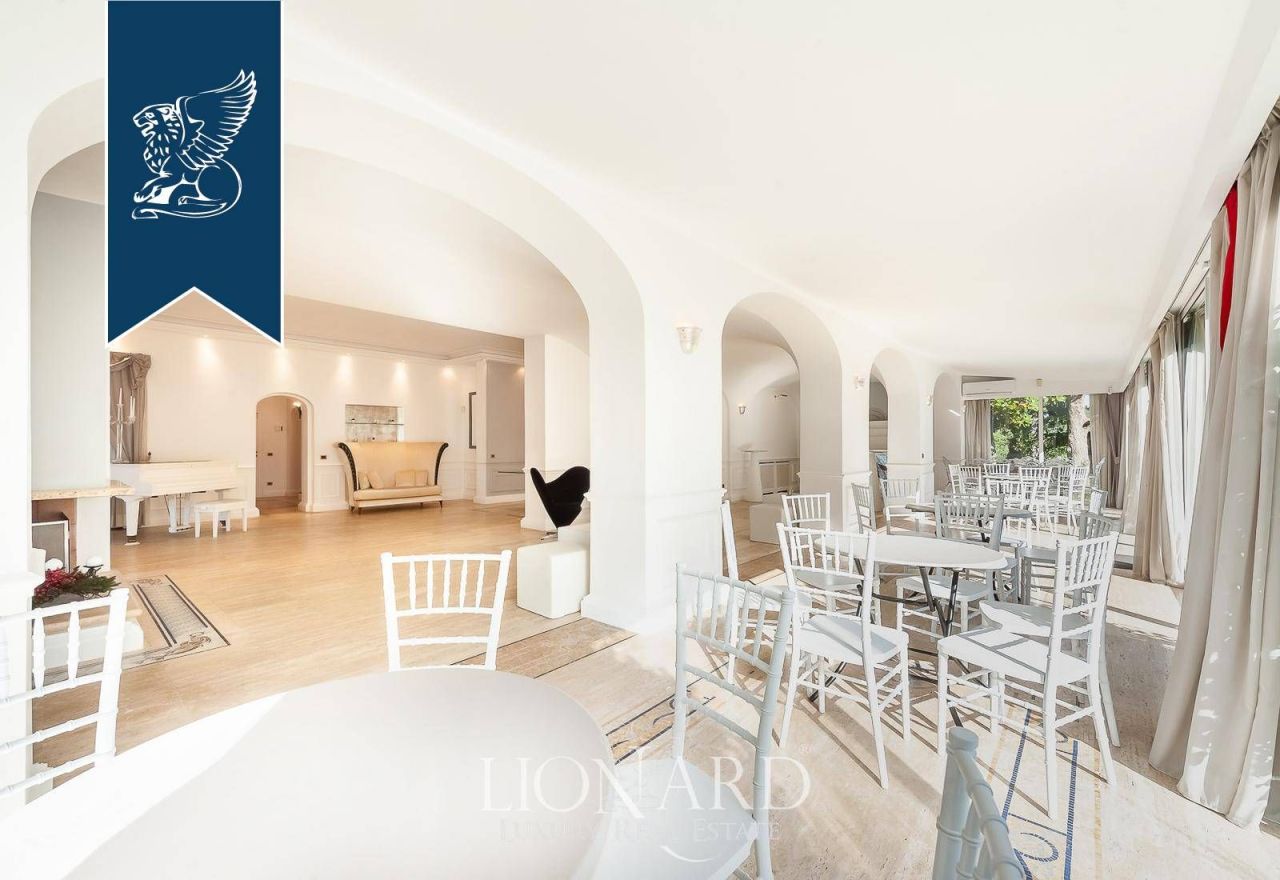 Вилла в Риме, Италия, 860 м² - фото 14