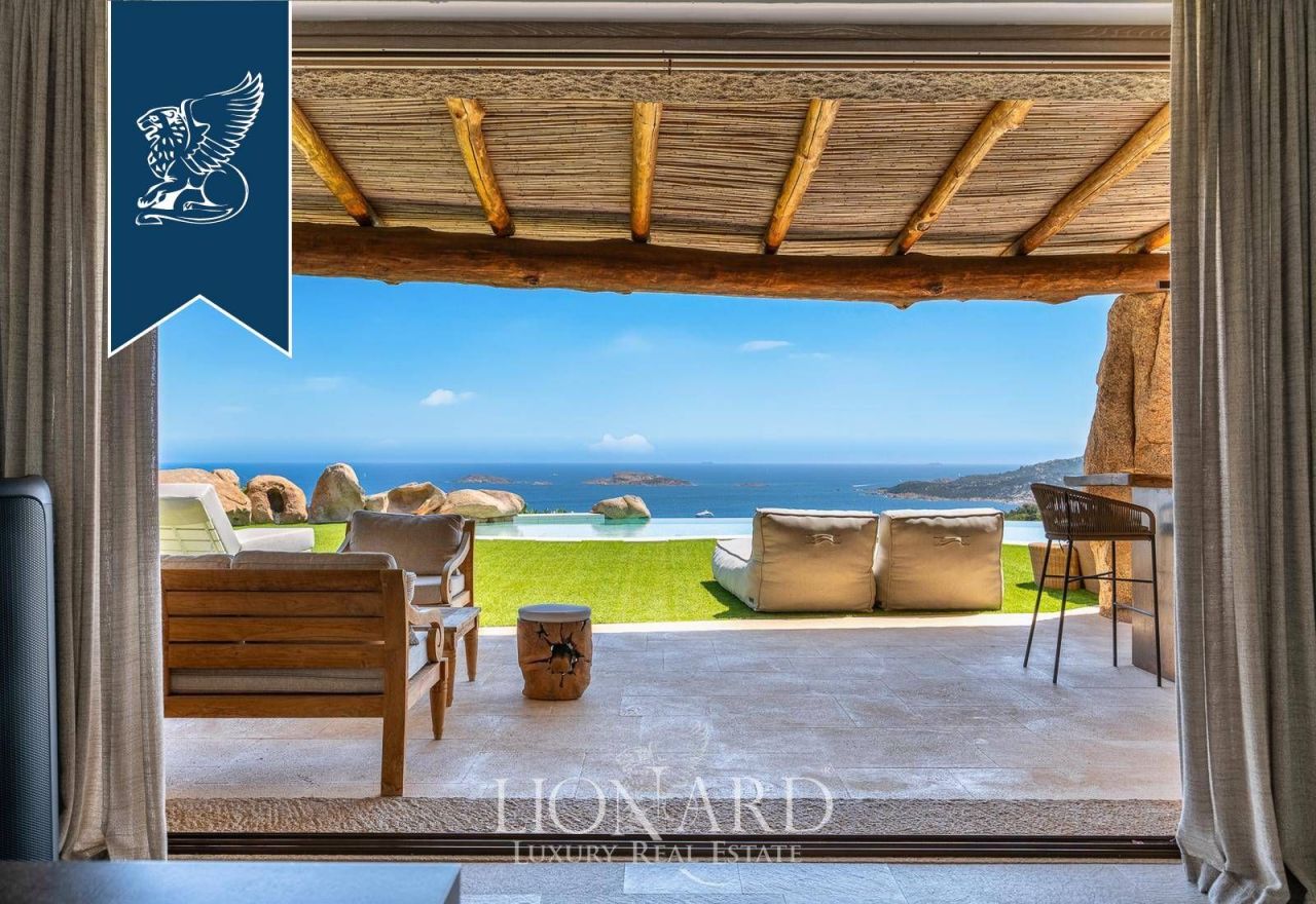 Вилла в Порто Черво, Италия, 203 м² - фото 14