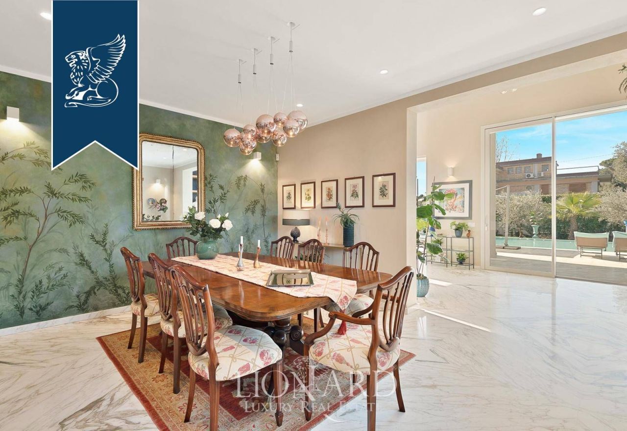 Вилла в Пьетрасанте, Италия, 350 м² - фото 14