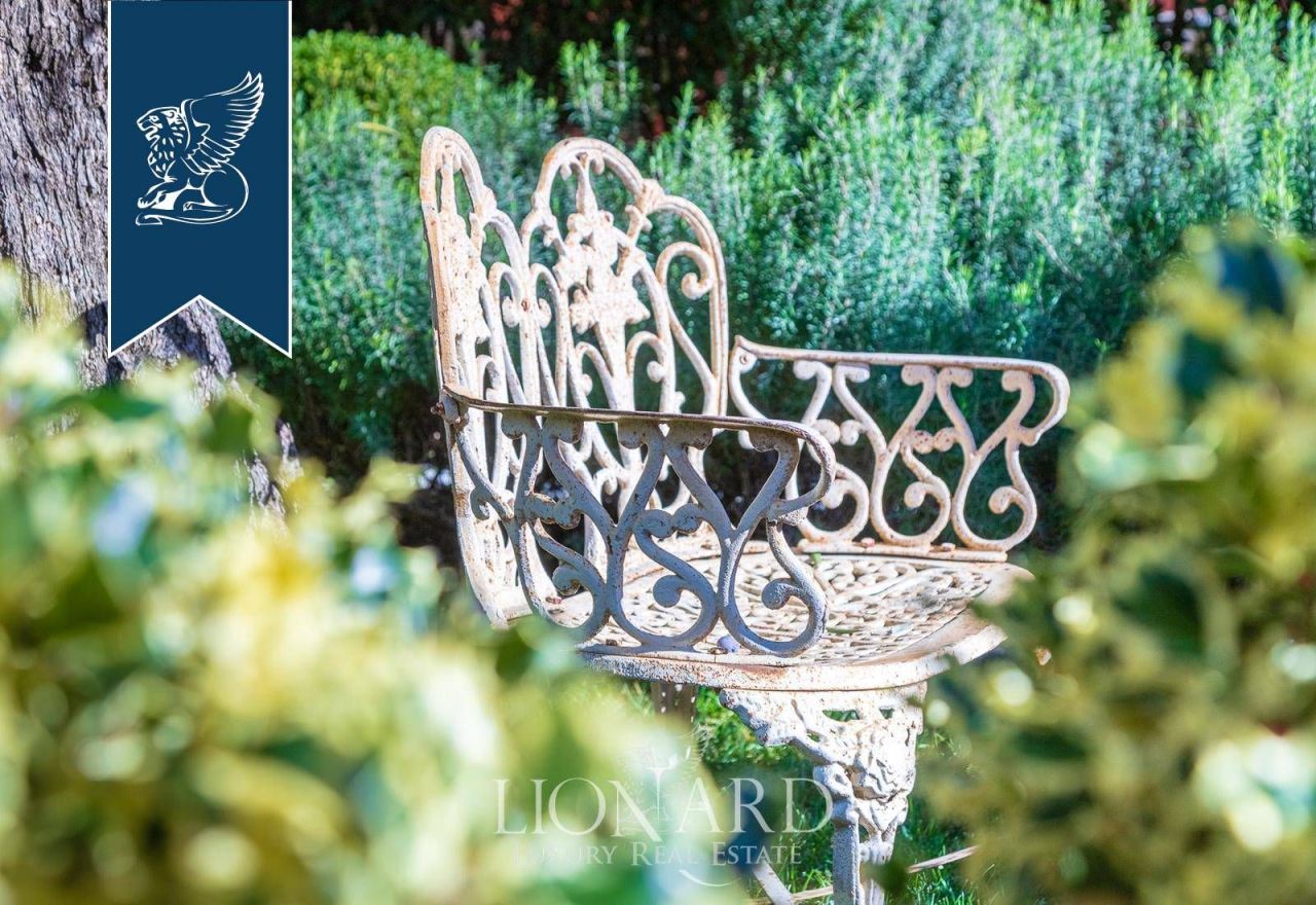 Отель, гостиница в Империи, Италия, 1 000 м² - фото 14