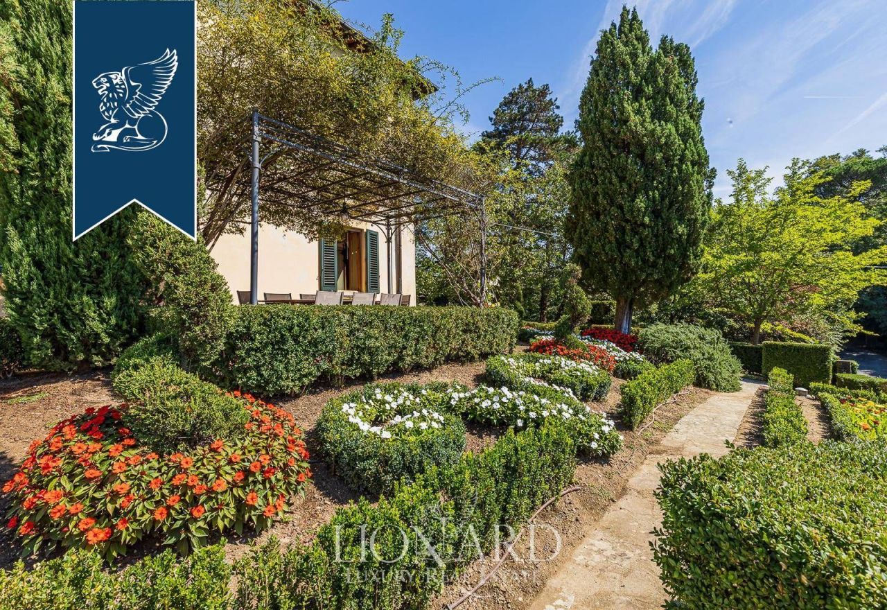 Вилла во Флоренции, Италия, 650 м² - фото 14