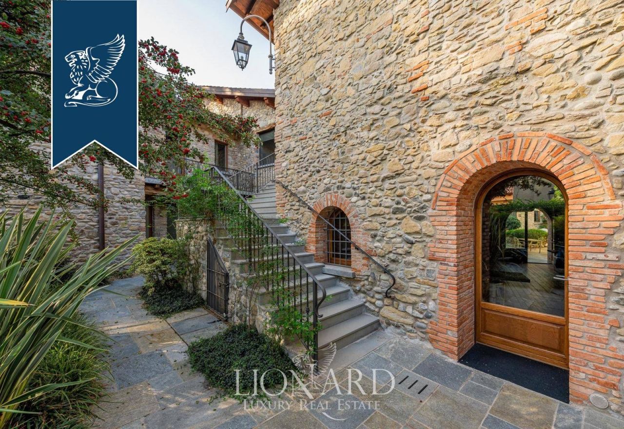 Отель, гостиница в Лекко, Италия, 3 500 м² - фото 14