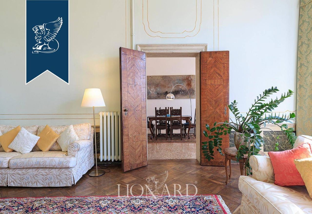 Дом в Венеции, Италия, 2 500 м² - фото 14