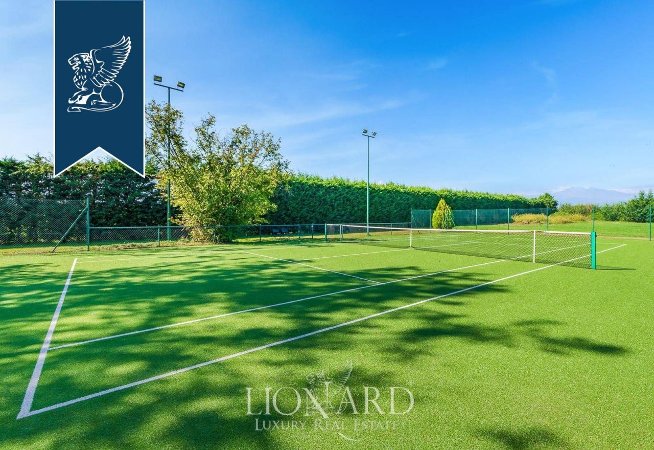 Вилла в Турине, Италия, 1 157 м² - фото 14