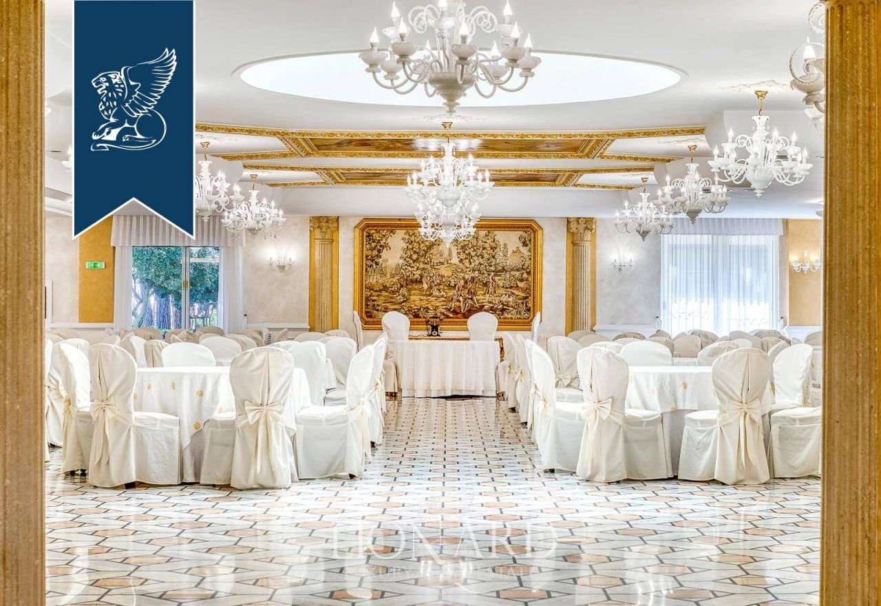 Отель, гостиница в Салерно, Италия, 1 300 м² - фото 14