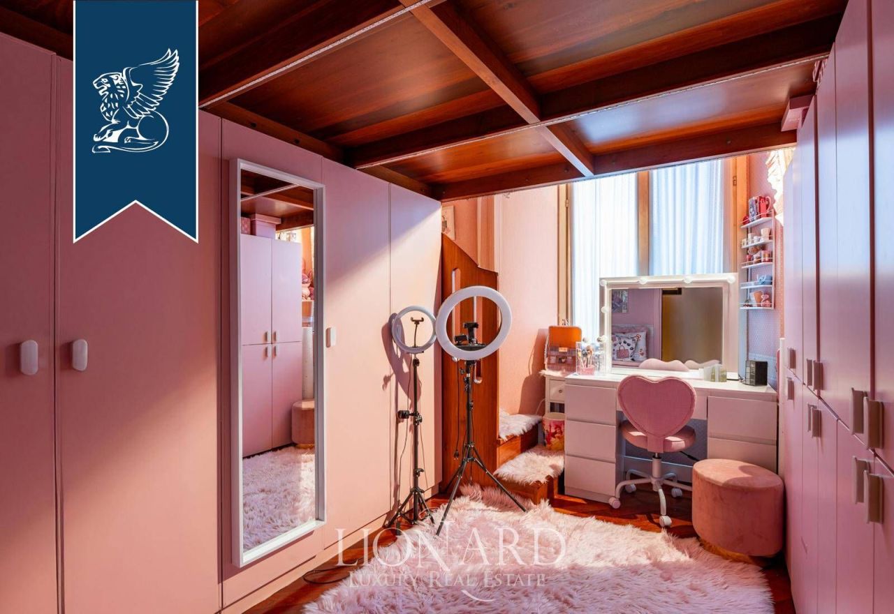 Апартаменты в Милане, Италия, 200 м² - фото 14