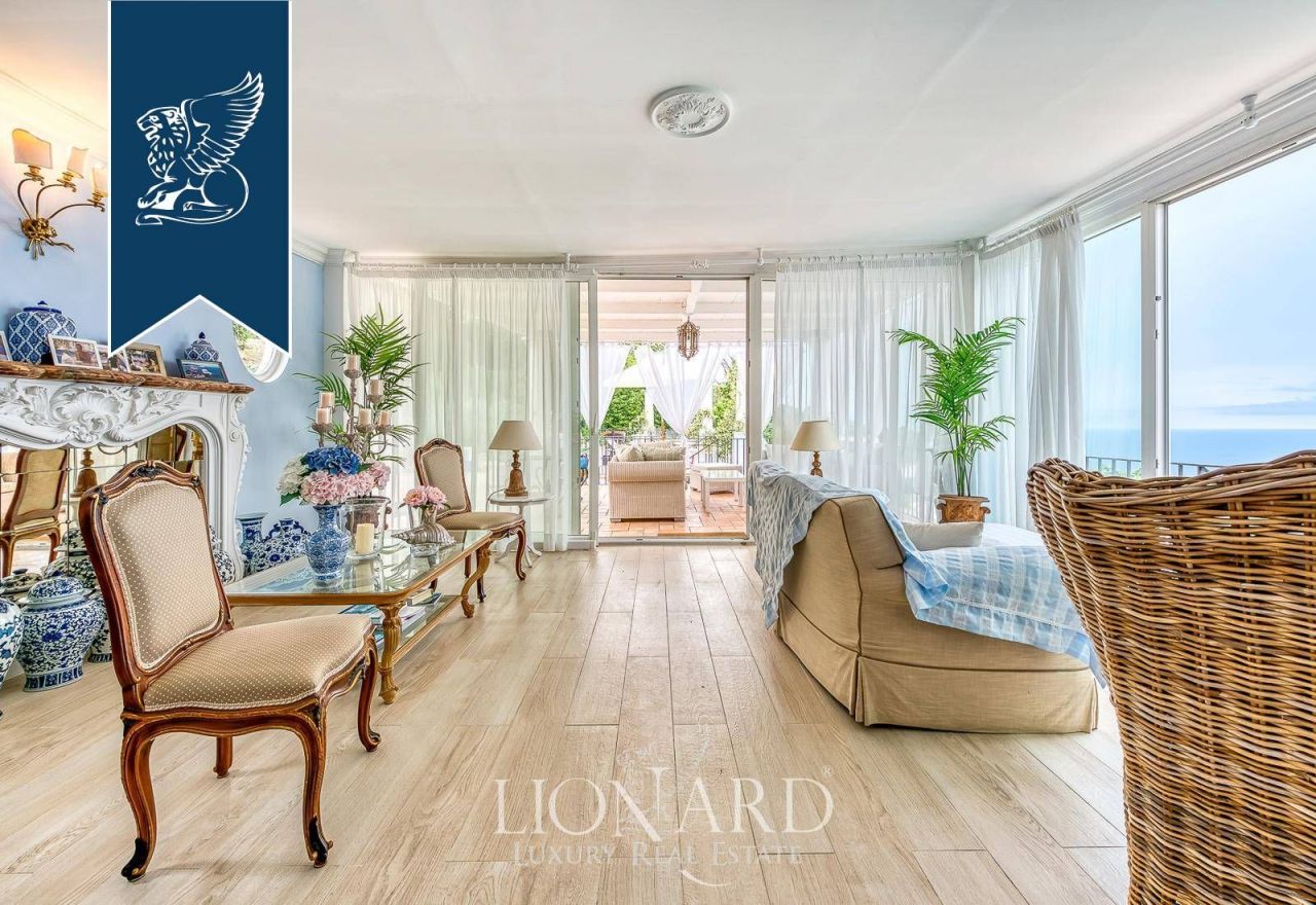 Вилла в Неаполе, Италия, 300 м² - фото 14