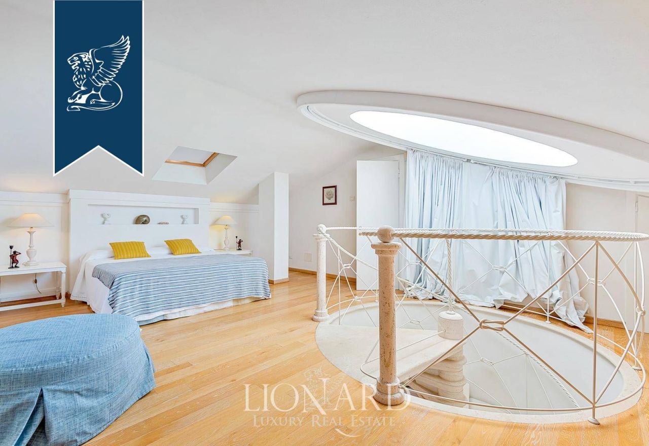 Вилла в Форте деи Марми, Италия, 400 м² - фото 14