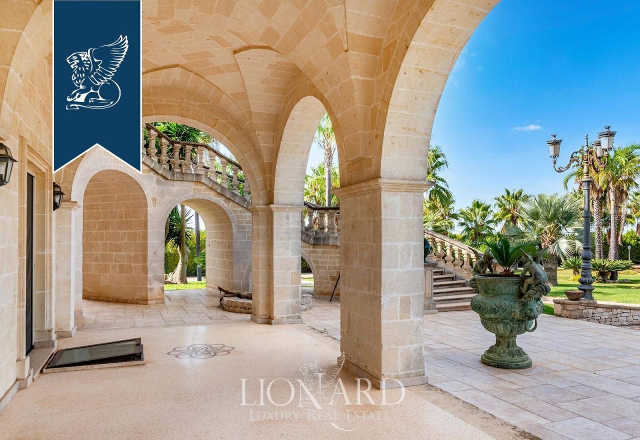 Вилла в Таранто, Италия, 1 000 м² - фото 14