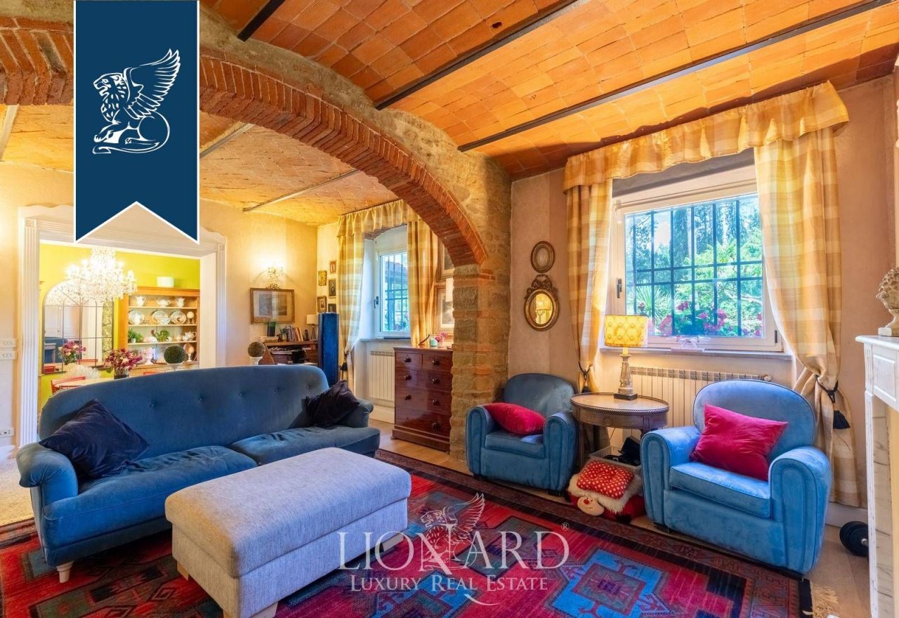 Вилла в Ареццо, Италия, 550 м² - фото 14