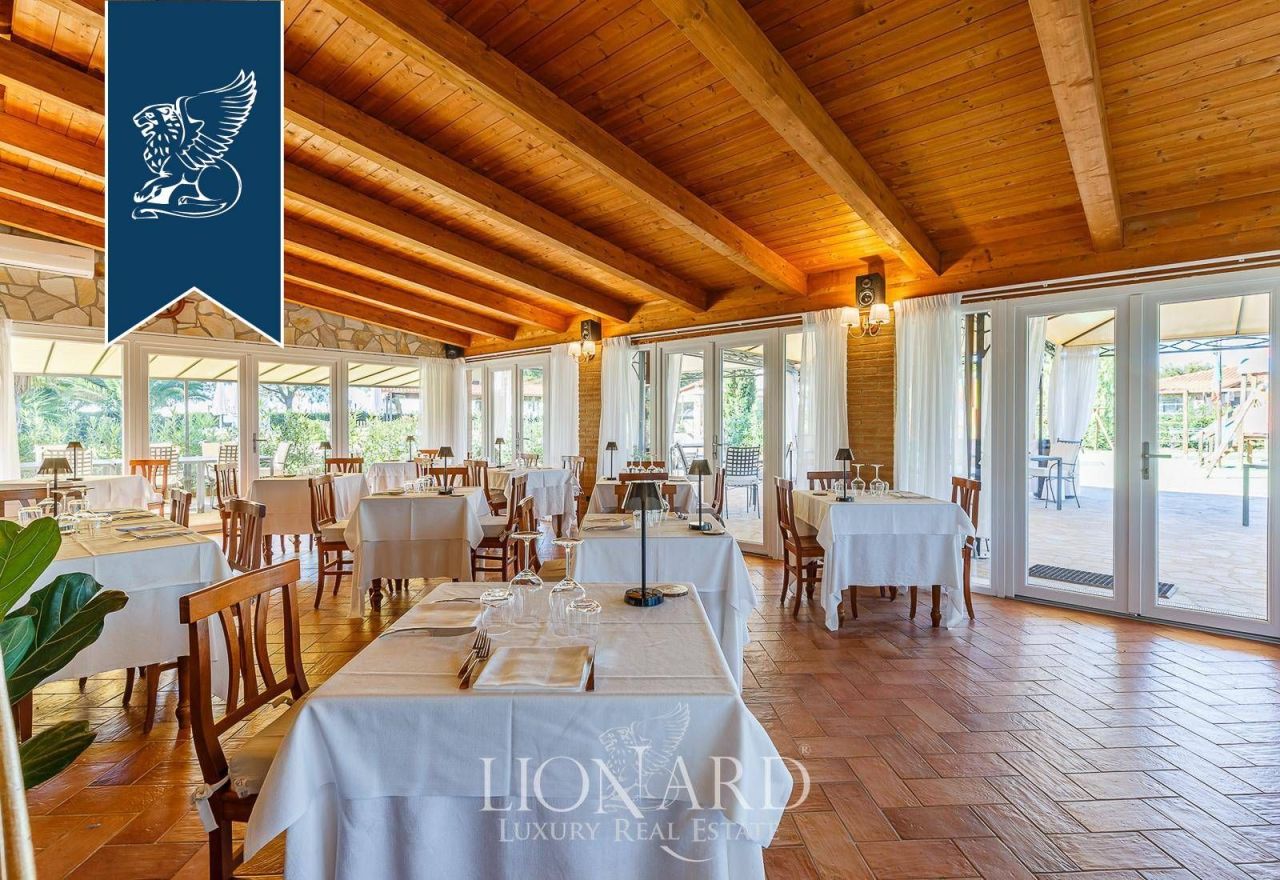 Ферма в Гроссето, Италия, 3 000 м² - фото 14