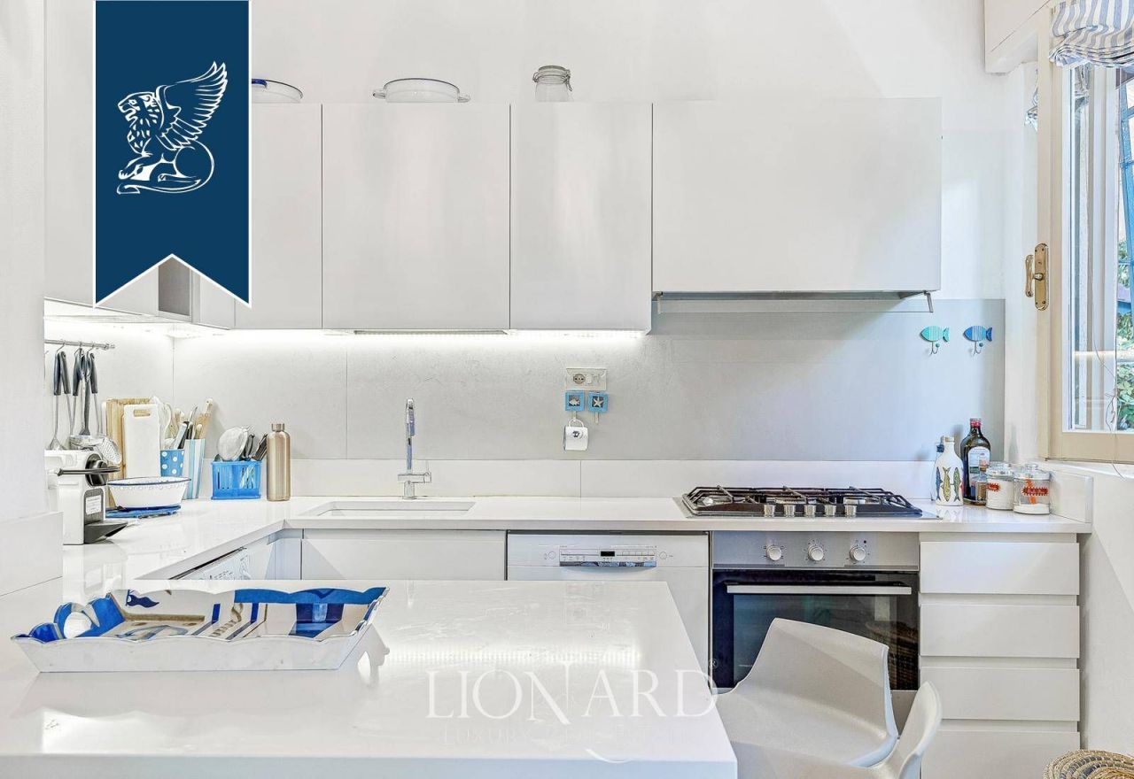 Вилла в Форте деи Марми, Италия, 170 м² - фото 14